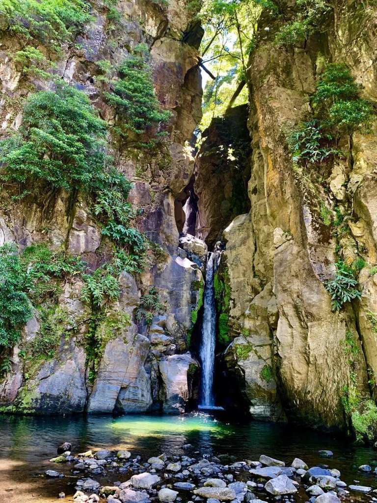 canyoning salto cabrito waterfall
