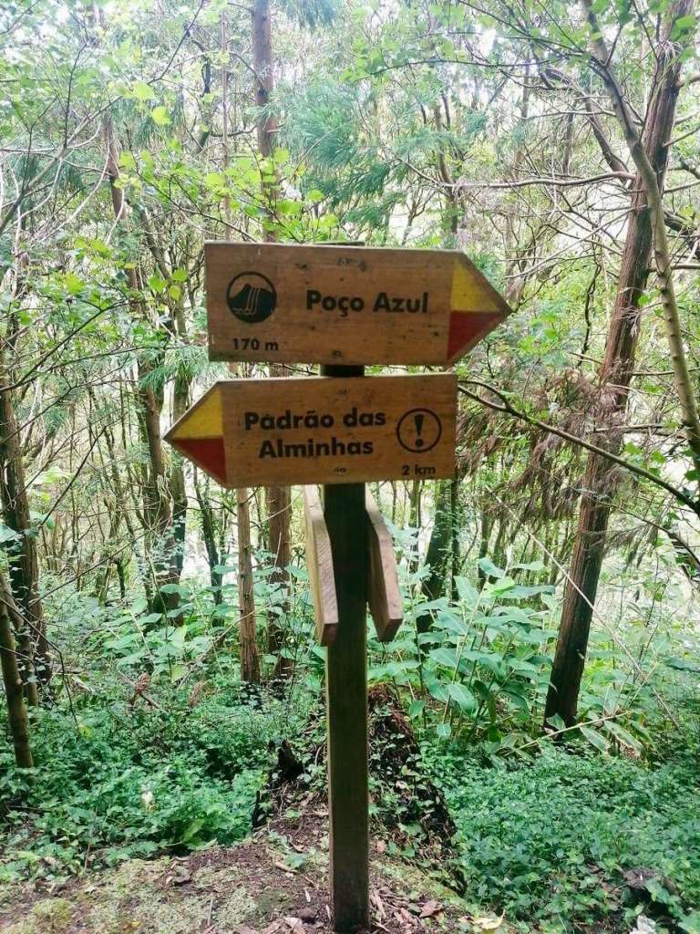 confusing signs salto farinha hiking trail sao miguel island