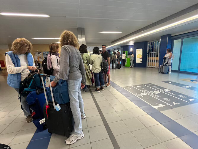 queue rental car terceira island azores