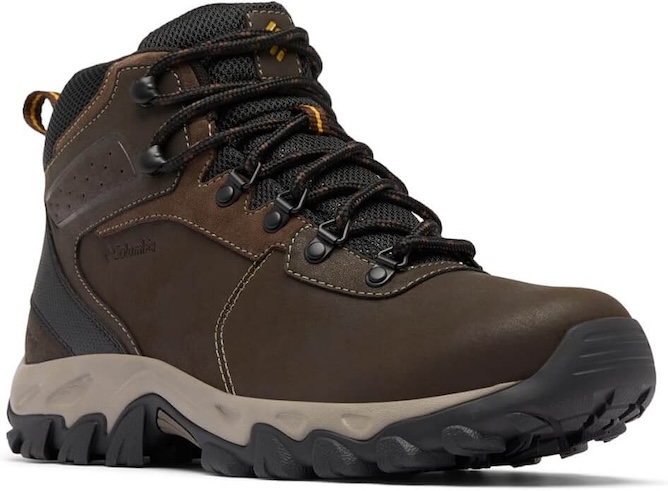 columbia men hiking boots