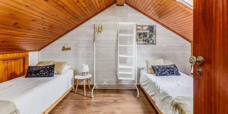 where stay faial island azores