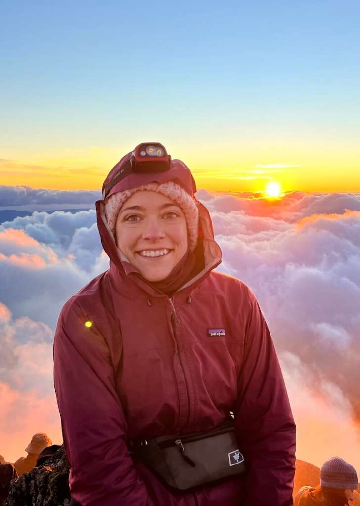 sara riobom climb mount pico azores