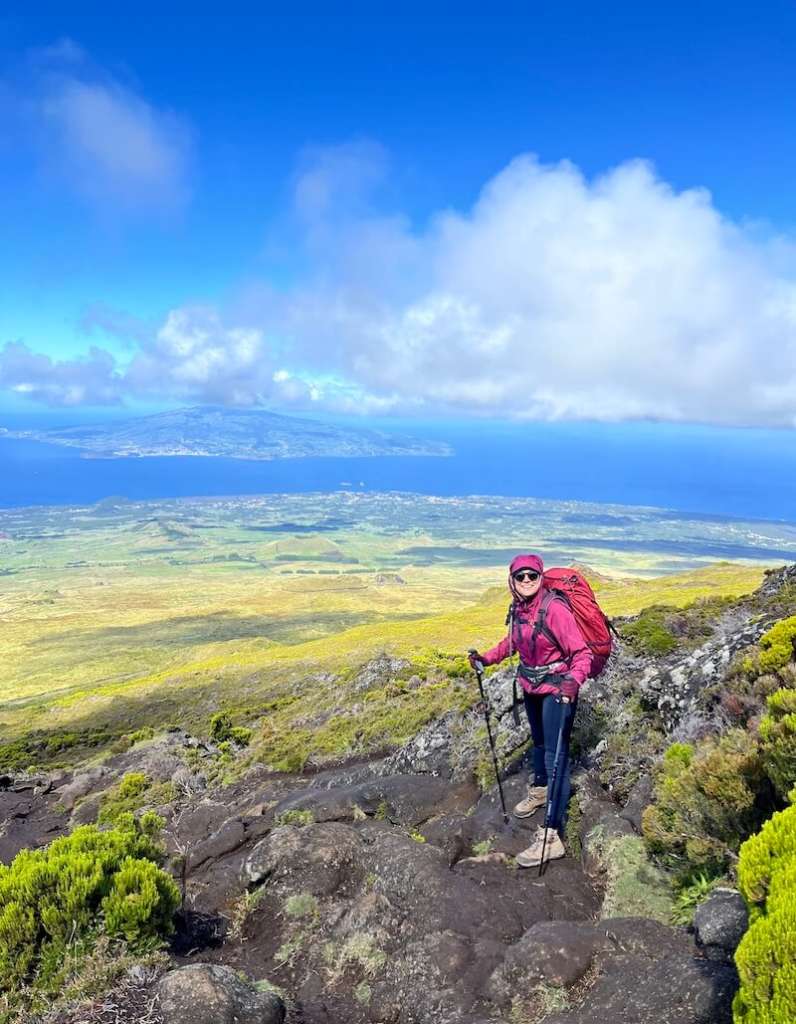 sara riobom climbing mount pico
