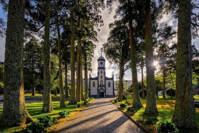 church sao nicolau sete cidades azores