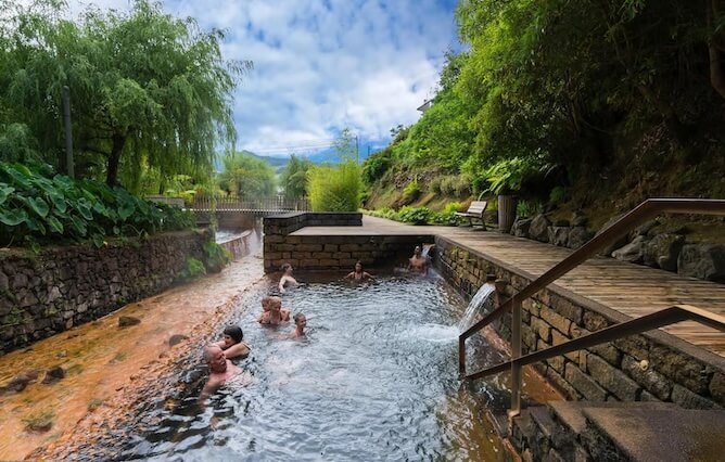 thermal pools sao miguel